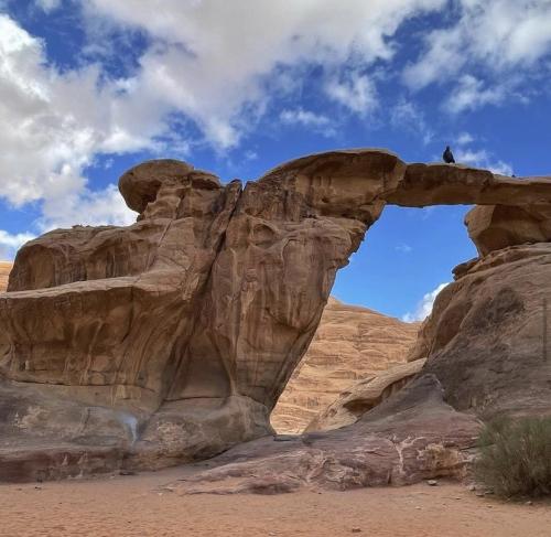 wadi-rum-um-fruth-arch